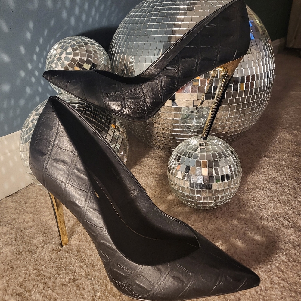 Rachel Zoe Via Croc Pump & Gold Heel